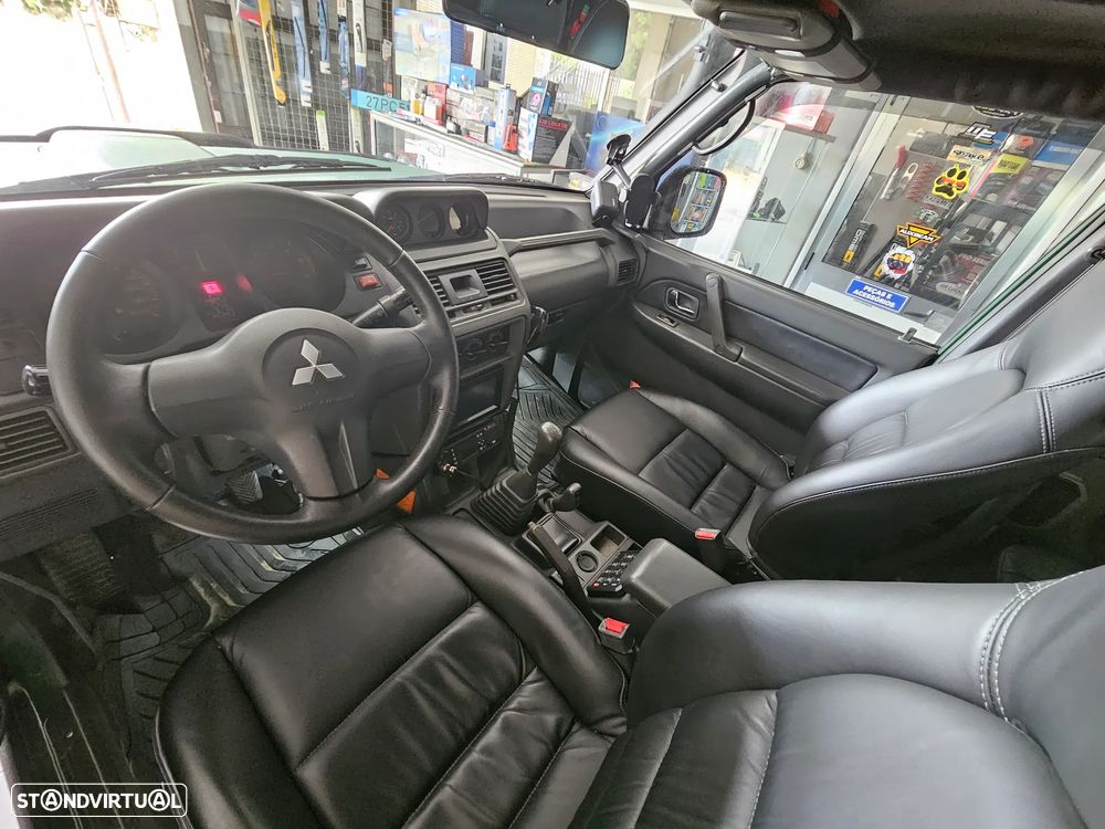 Mitsubishi Pajero 2.8 TD GLX - 9