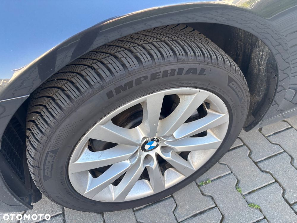 BMW Seria 5 535i xDrive - 14