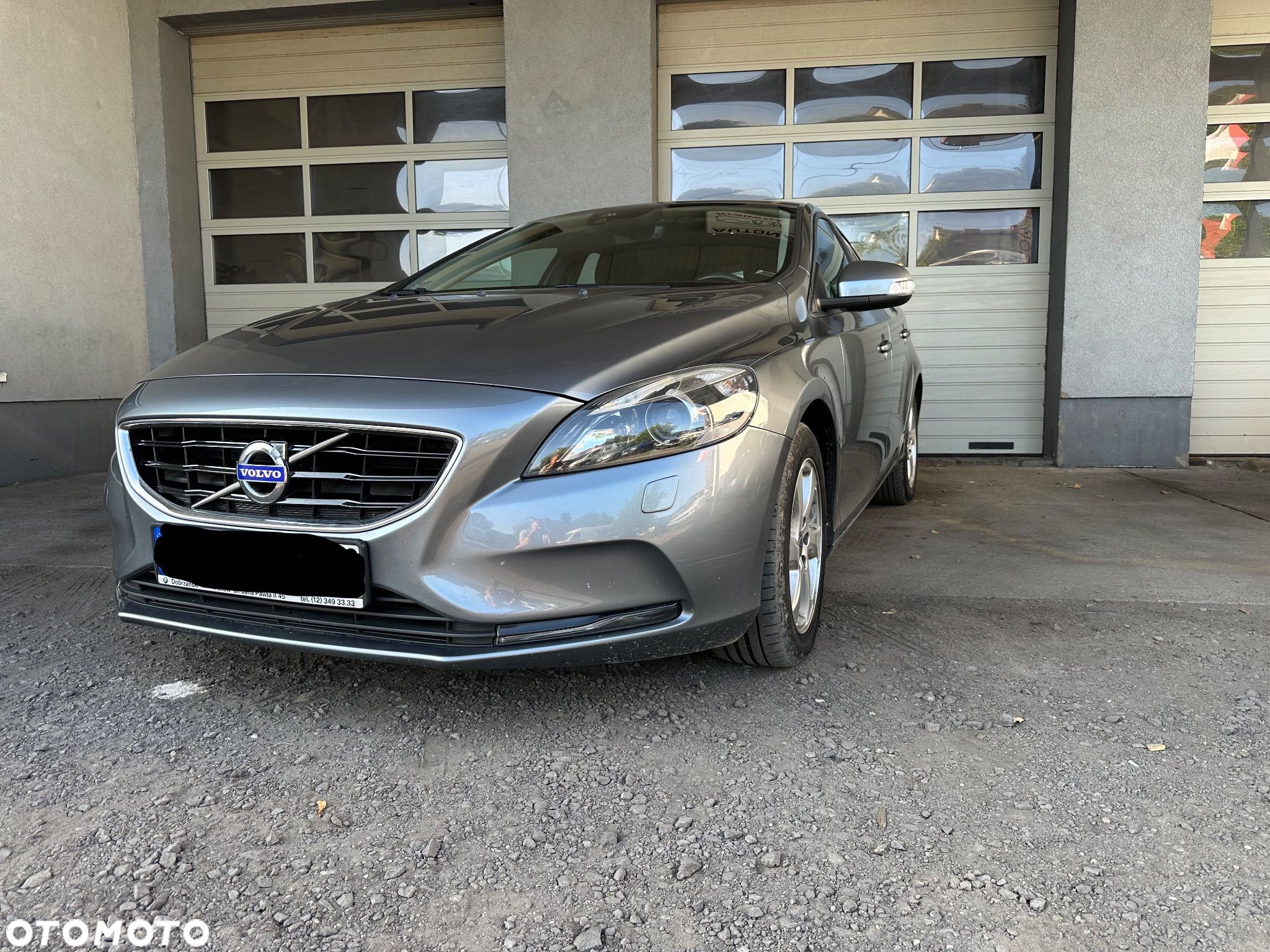 Volvo V40 T3 Drive-E Momentum - 1