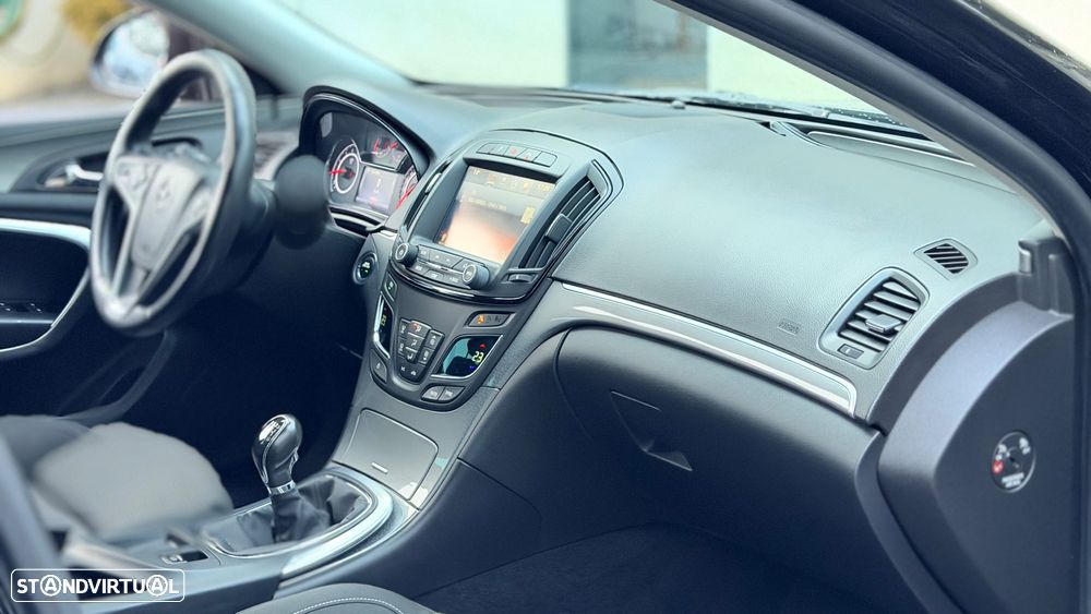 Opel Insignia Sports Tourer 1.6 Edition - 9