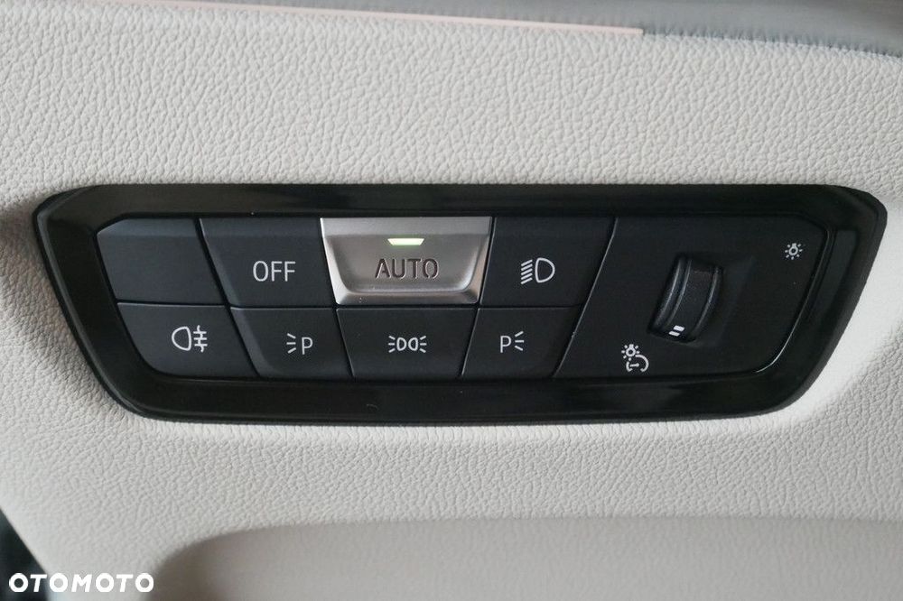 BMW Seria 3 - 36