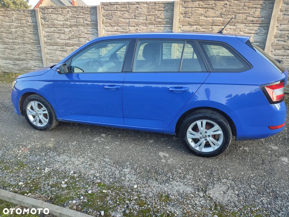 Skoda Fabia 1.0 Ambition Plus - 4