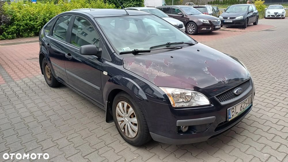 Ford Focus 1.6 Ambiente - 2