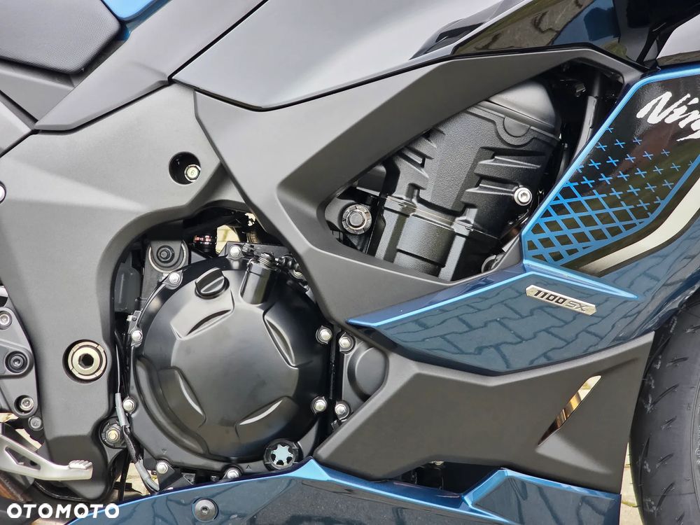 Kawasaki Ninja 1000 SX - 10
