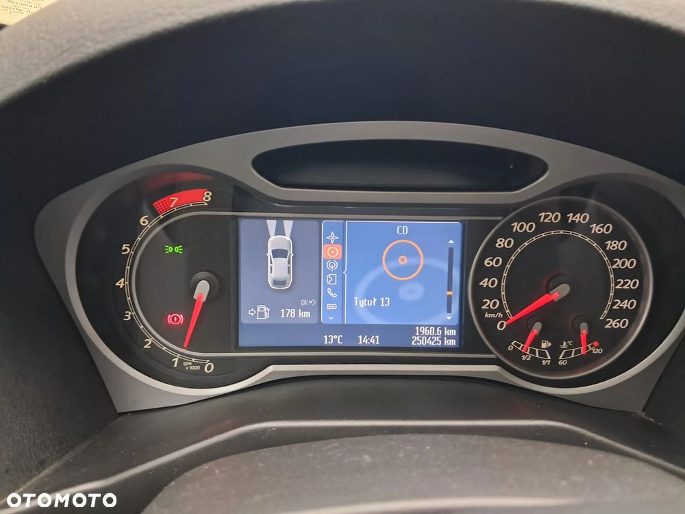 Ford Mondeo 2.0 Titanium - 13