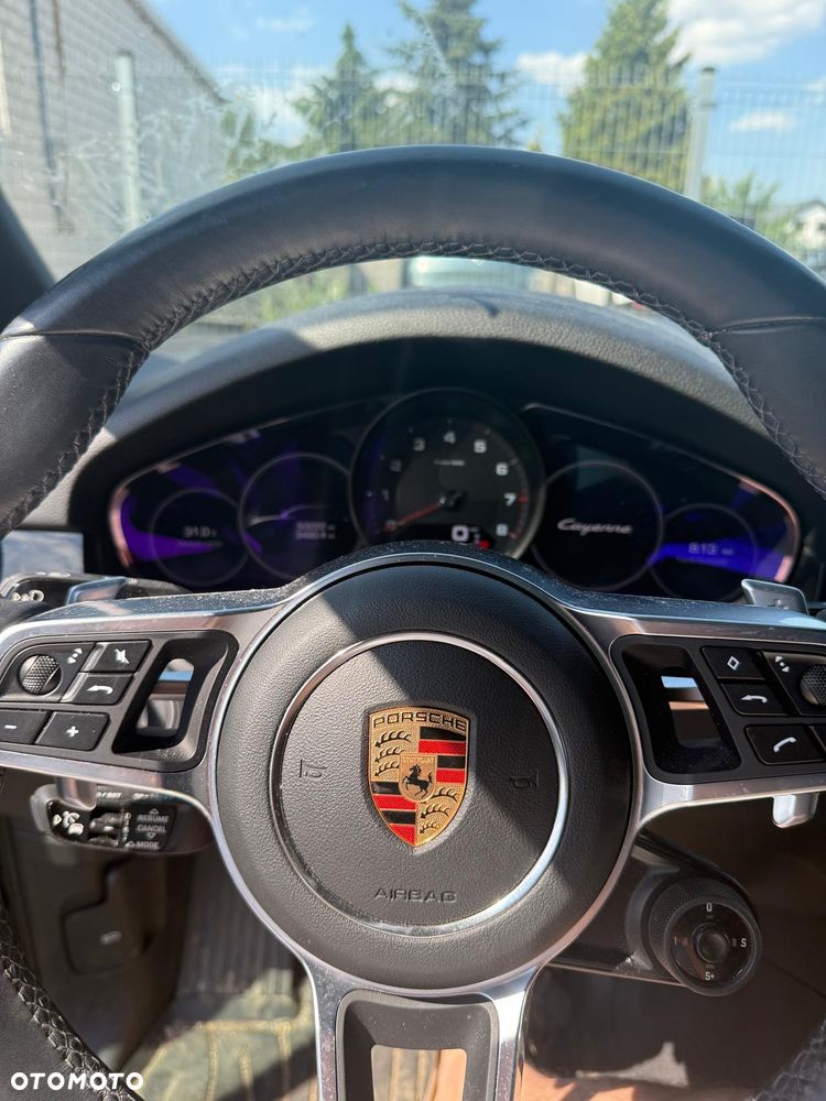 Porsche Cayenne - 3