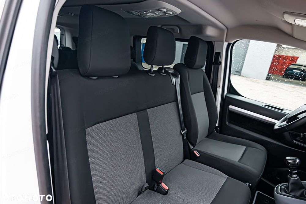 Peugeot Traveller - 15