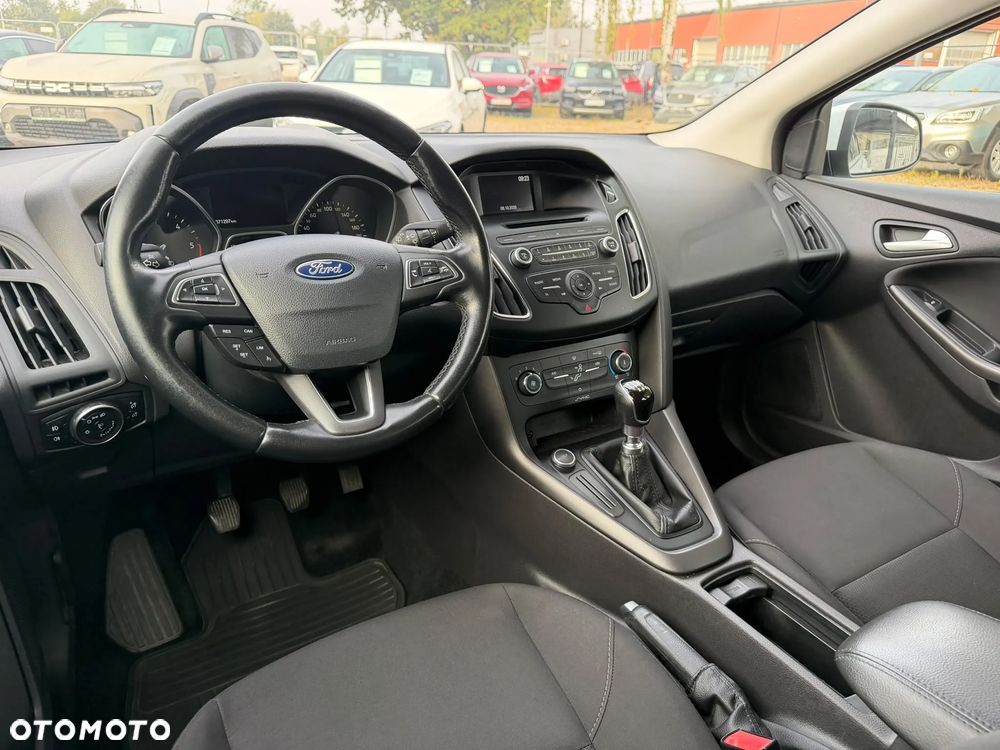 Ford Focus - 10