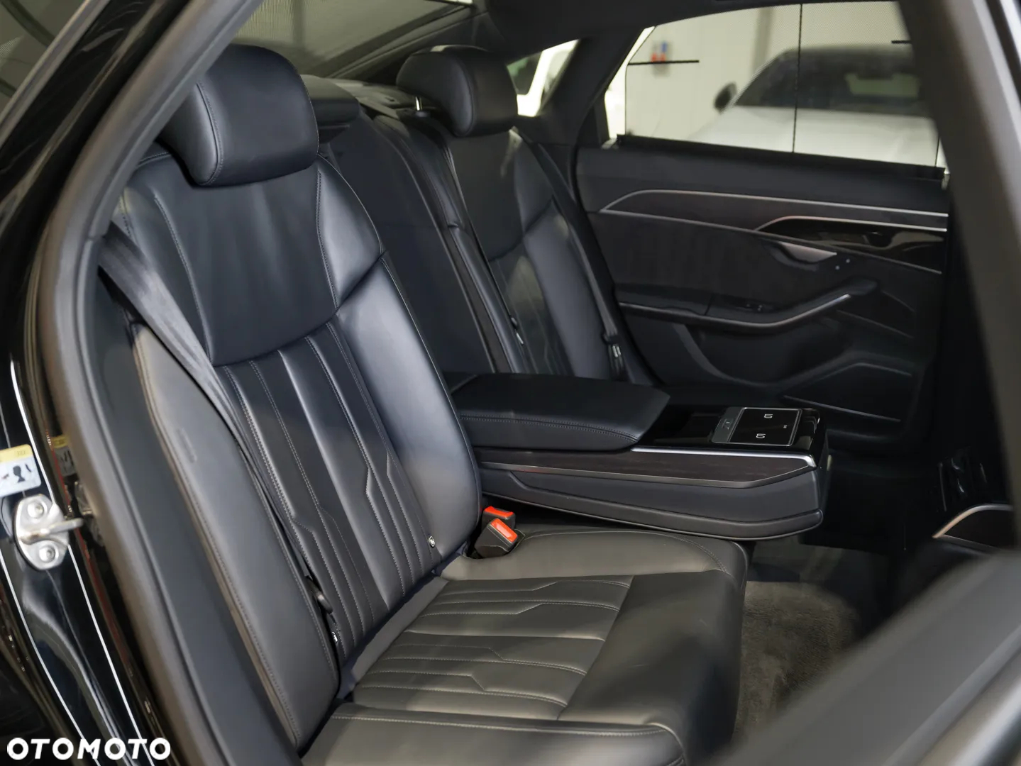 Audi A8 - 23