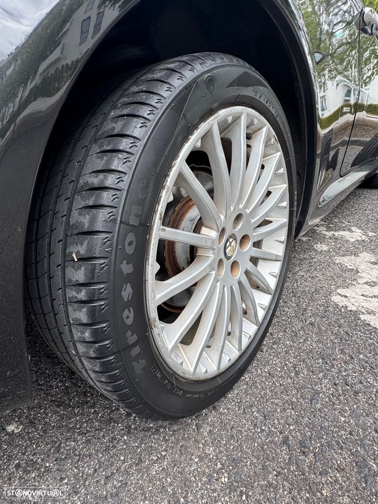 Alfa Romeo GT 1.9 JTD M-JET - 25