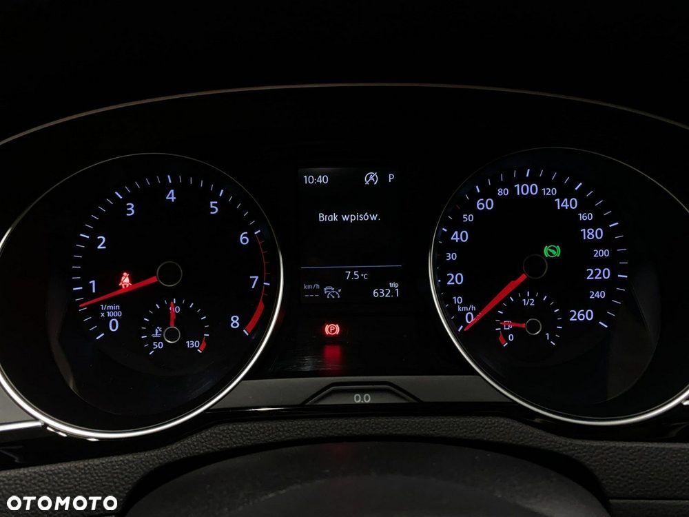 Volkswagen Passat Variant - 25