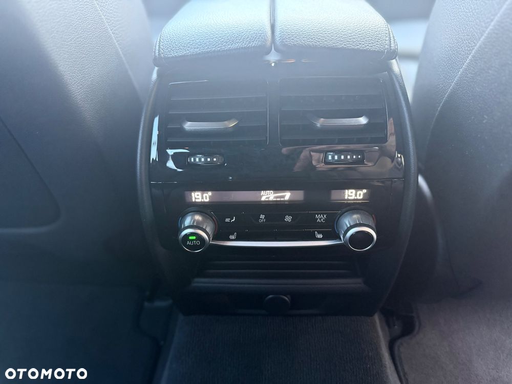 BMW Seria 5 - 25