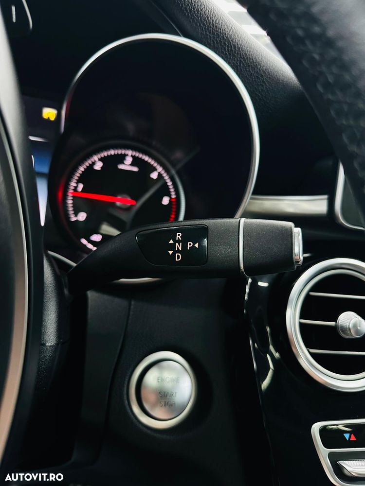 Mercedes-Benz GLC 220 d 4MATIC 9G-TRONIC AMG Line - 31
