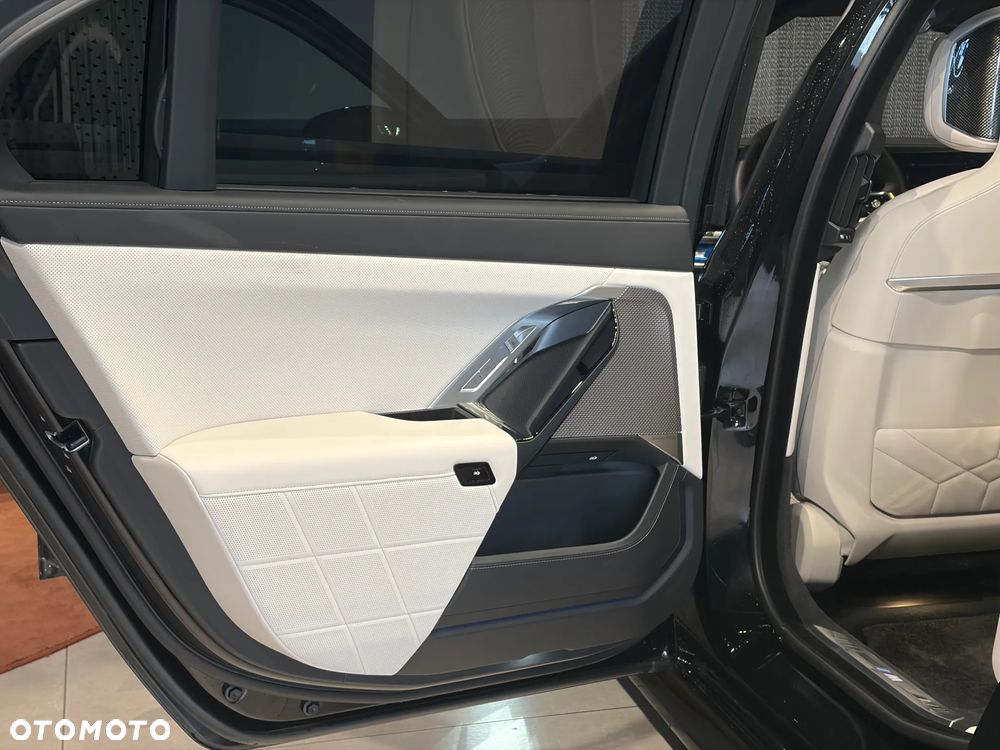 BMW Seria 7 740d xDrive mHEV M Sport sport - 28