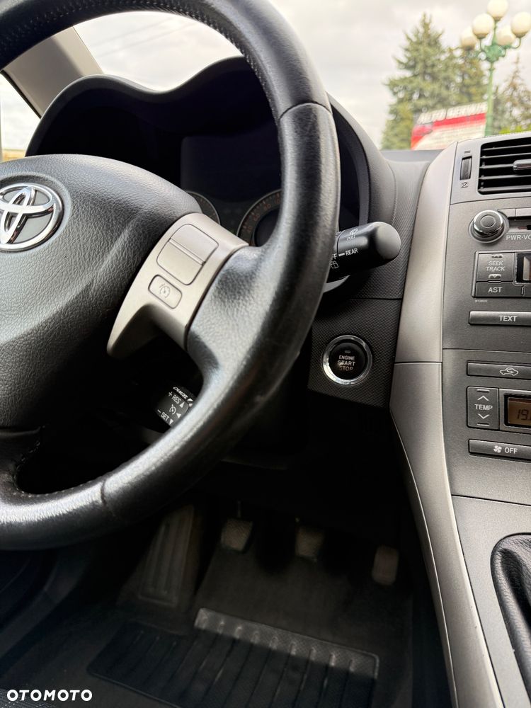 Toyota Auris 1.6 VVT-i Prestige - 17