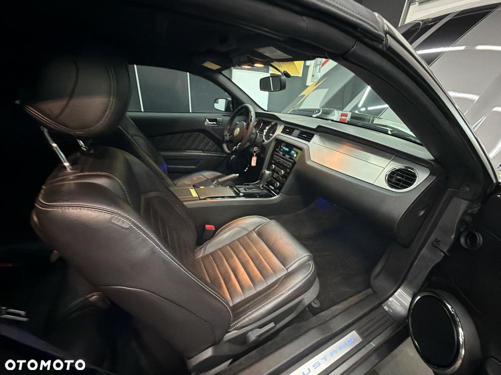 Ford Mustang 3.7 V6 Premium - 3