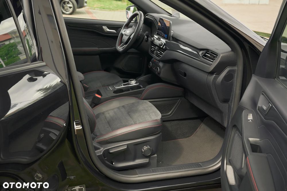 Ford Kuga 2.0 EcoBlue 4x4 ST-LINE X - 19