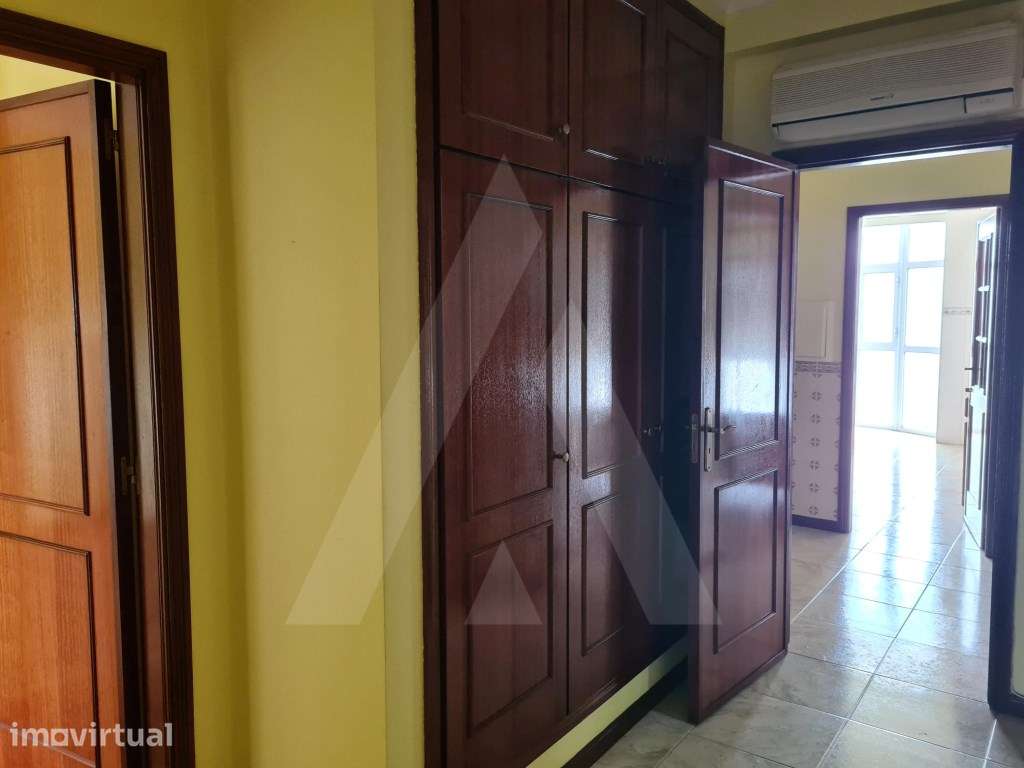 Apartamento T3 com garagem, para arrendamento em Albergaria-a-Velha - Grande imagem: 5/12