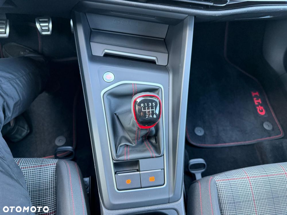 Volkswagen Golf 2.0 TSI OPF GTI - 26