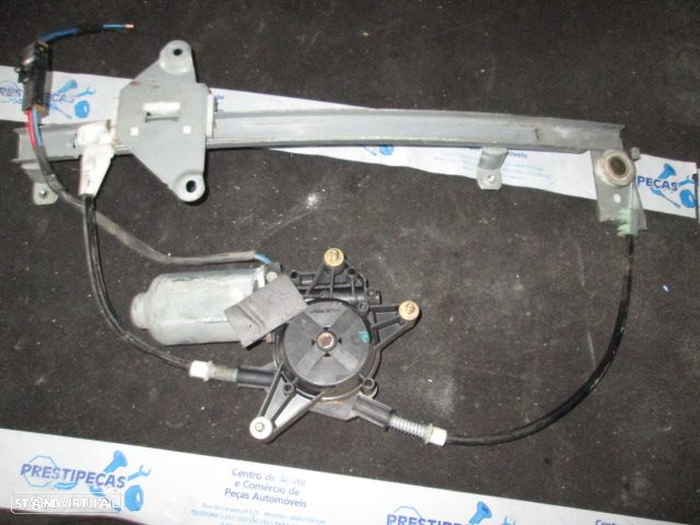 Elevador Com Motor 19200 NISSAN PRIMERA 1995 4P TD - 2