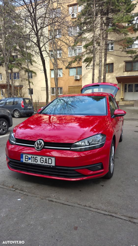 Volkswagen Golf 1.0 TSI Trendline - 1