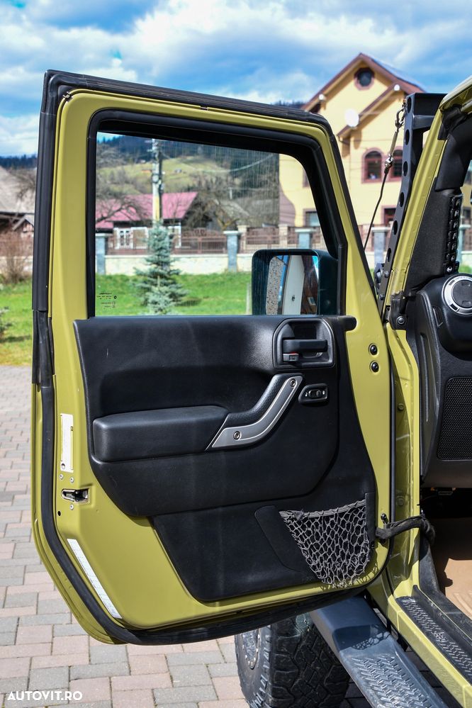 Jeep Wrangler 2.8 CRD AT Sahara - 7