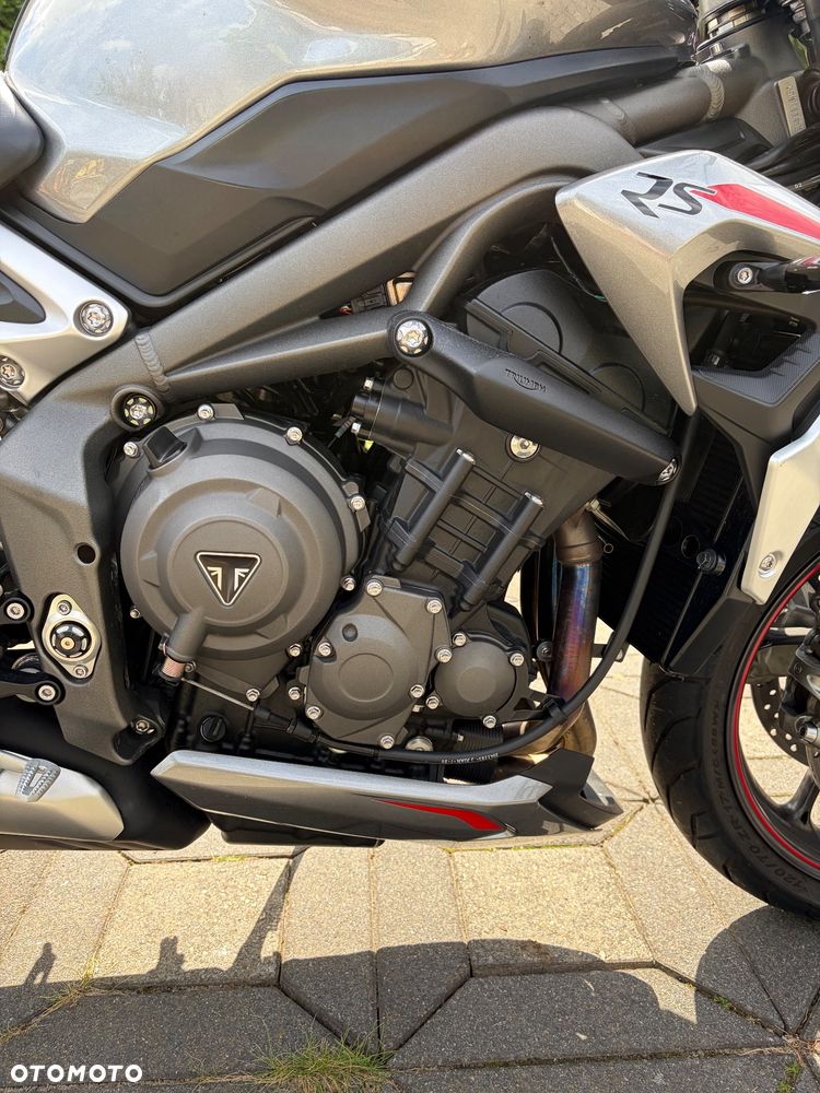 Triumph Street Triple - 25
