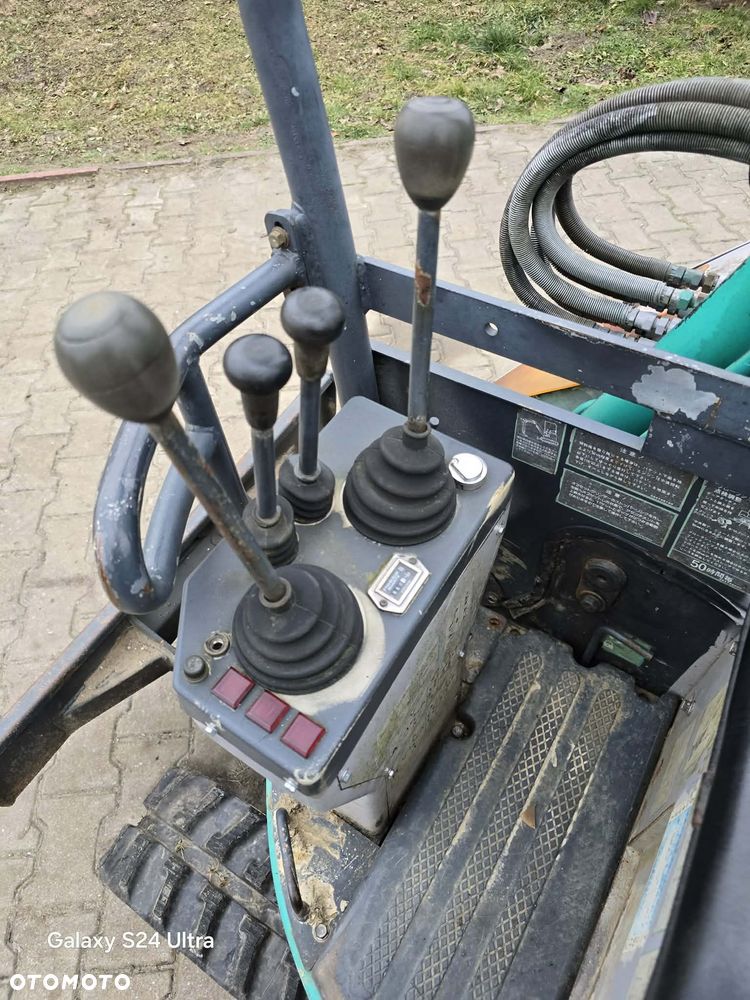 Kubota IHI is9ux Japonska minikoparka Oryginalna po serwisie 1 tona 1653 moto godziny Yanmar Film - 6