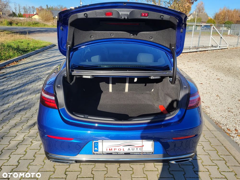 Mercedes-Benz Klasa E 200 4Matic 9G-TRONIC Avantgarde - 32