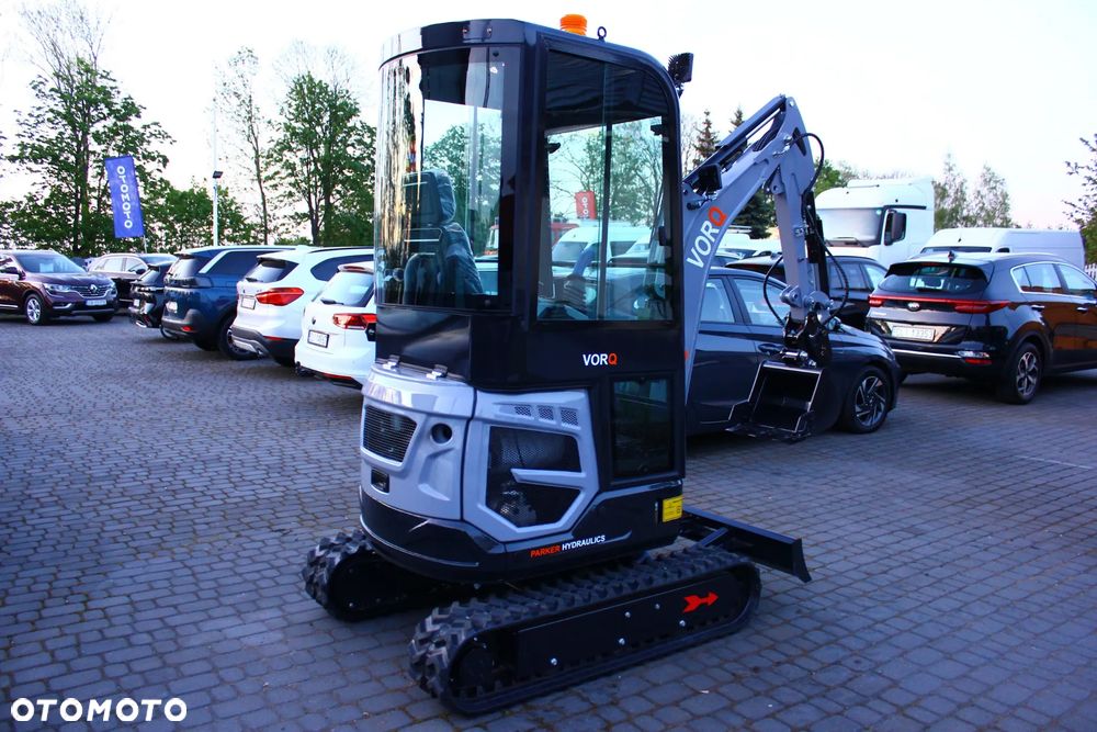Inny VORQ V18 /KUBOTA /PARKER / 1.8T / KABINA /  ZESTAW ŁYŻEK / - 24