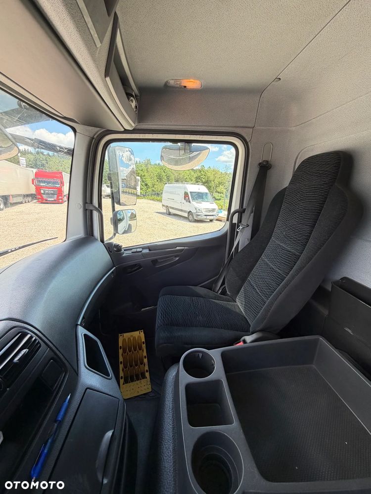 Mercedes-Benz ATEGO - 8