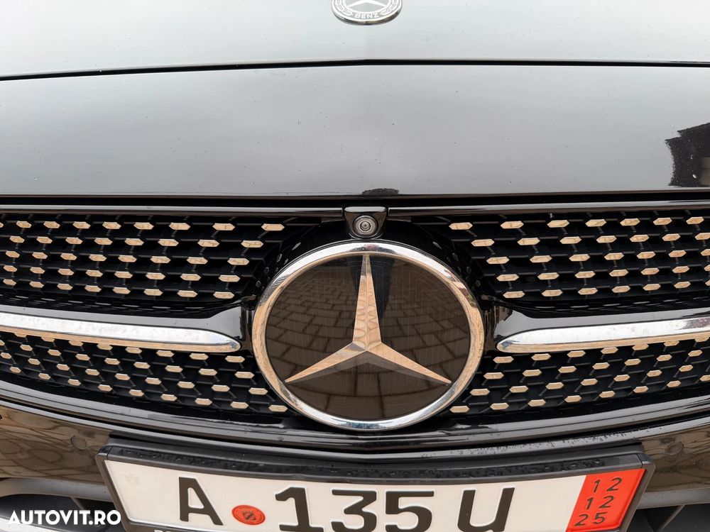 Mercedes-Benz E 300 de Aut. - 14