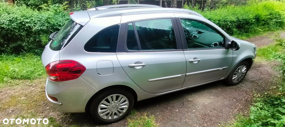 Renault Clio - 9