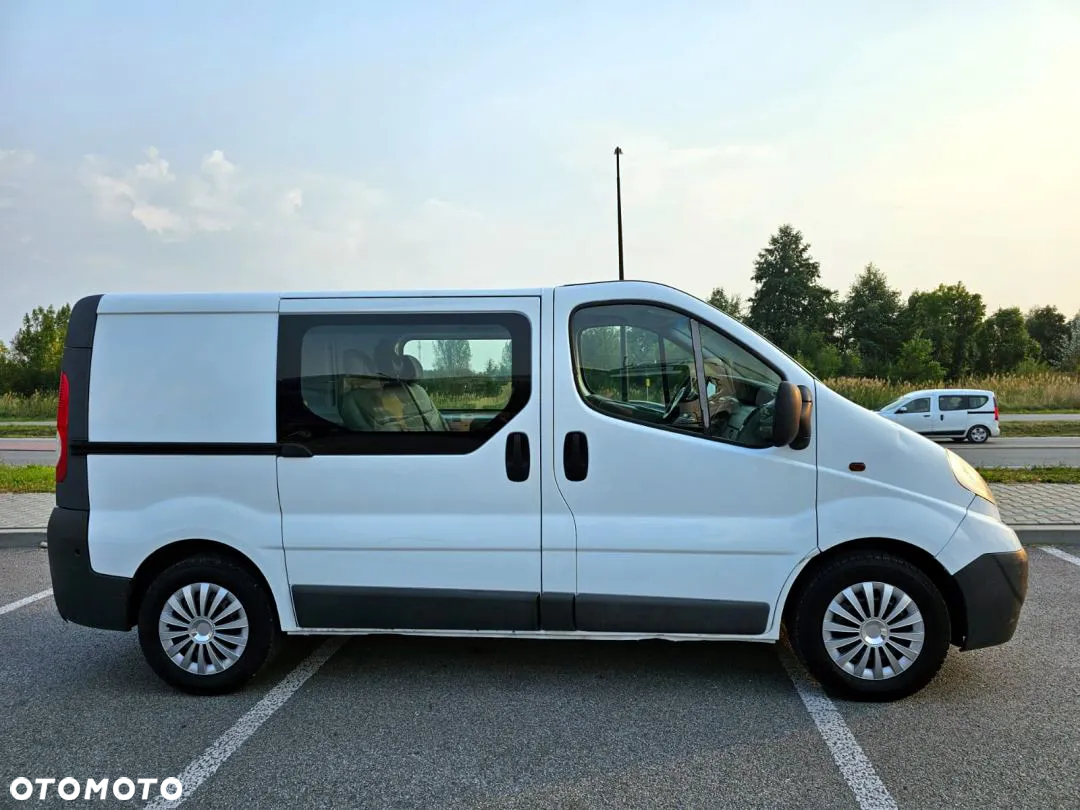 Opel Vivaro 2.5 CDTI L1H1 Tour - 32