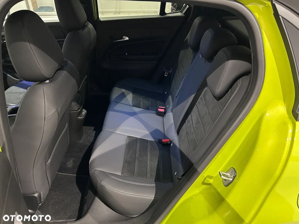 Fiat 600 1.2 Turbo Sport eDCT - 14