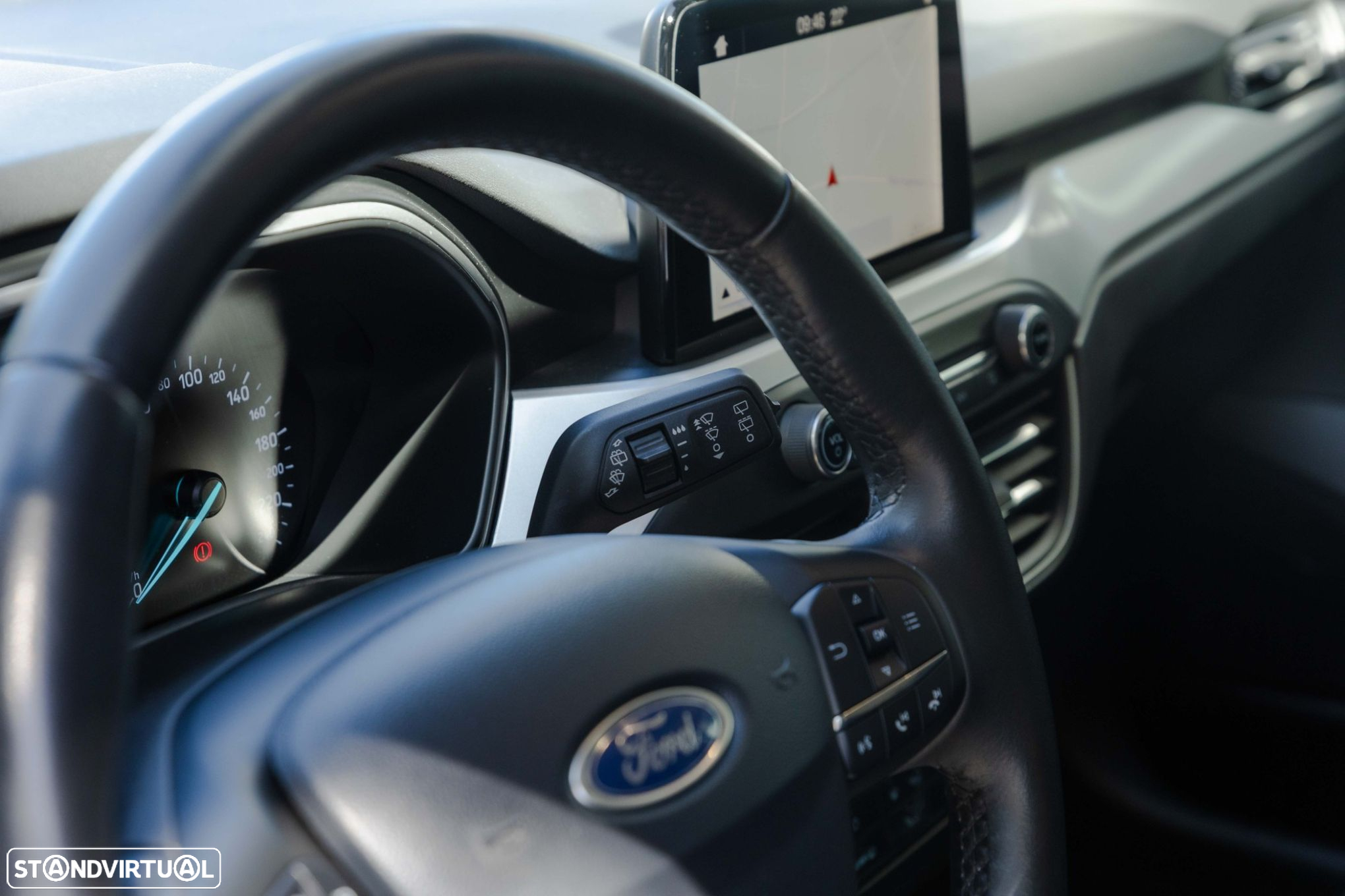 Ford Focus SW 1.5 TDCi EcoBlue Business - 13