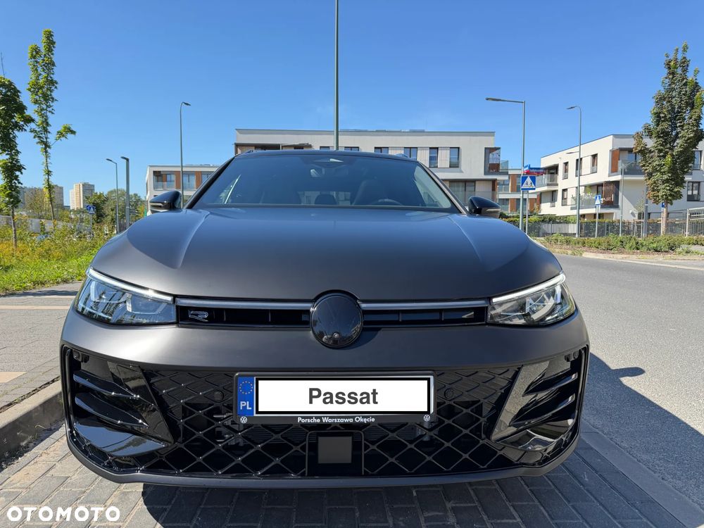 Volkswagen Passat - 2
