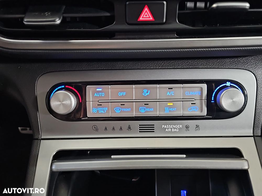 Hyundai KONA - 19