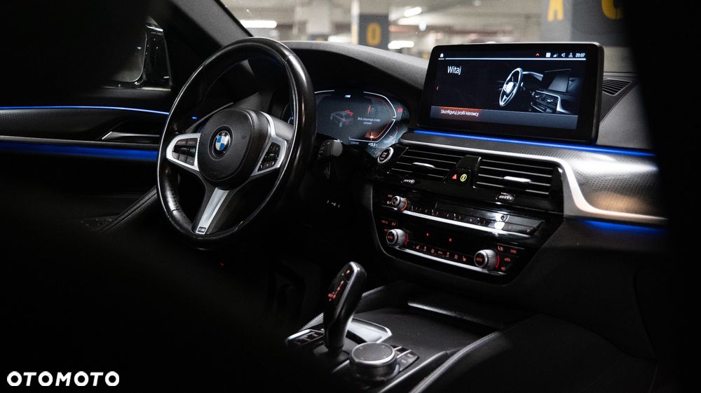 BMW Seria 5 530i xDrive mHEV M Sport sport - 10