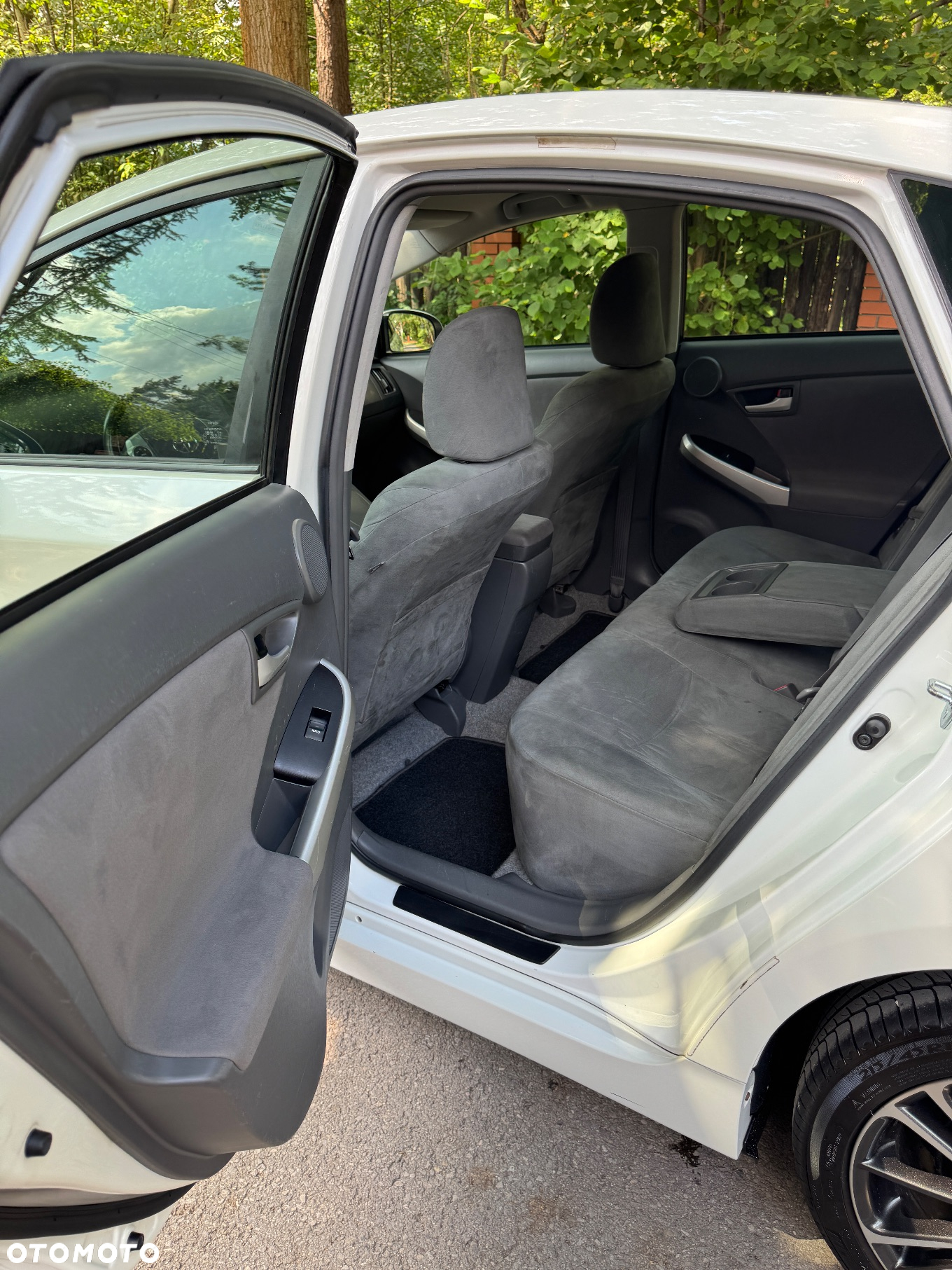 Toyota Prius - 33
