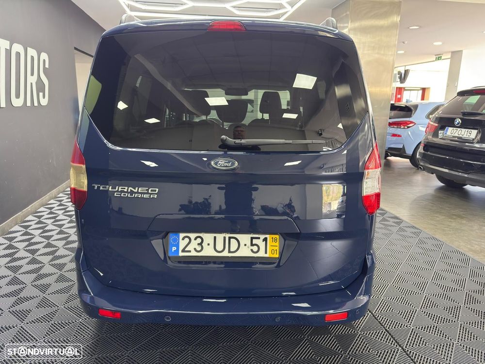 Ford Tourneo Courier 1.0 EcoBoost Titanium - 8