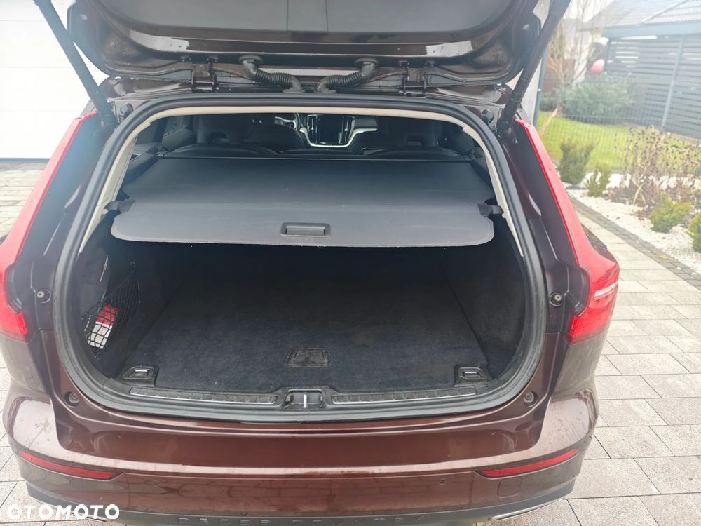Volvo V60 Cross Country - 14