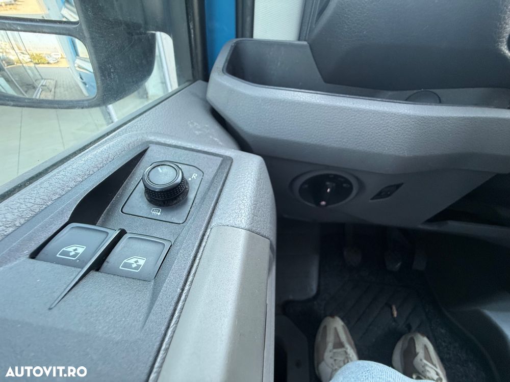 Volkswagen Crafter - 25
