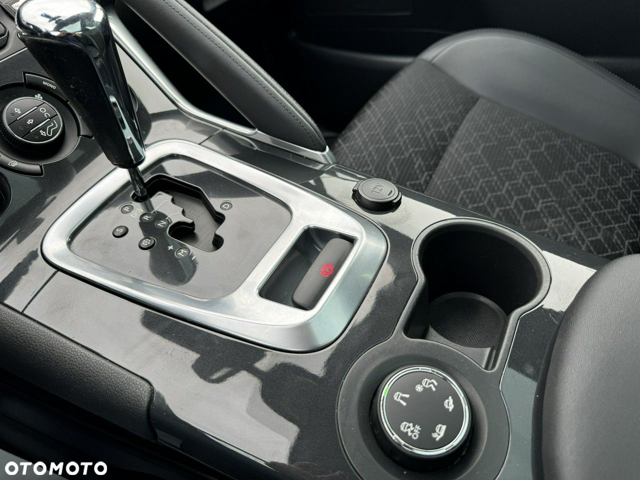 Peugeot 3008 BlueHDi 120 EAT6 Stop & Start Business Line - 28