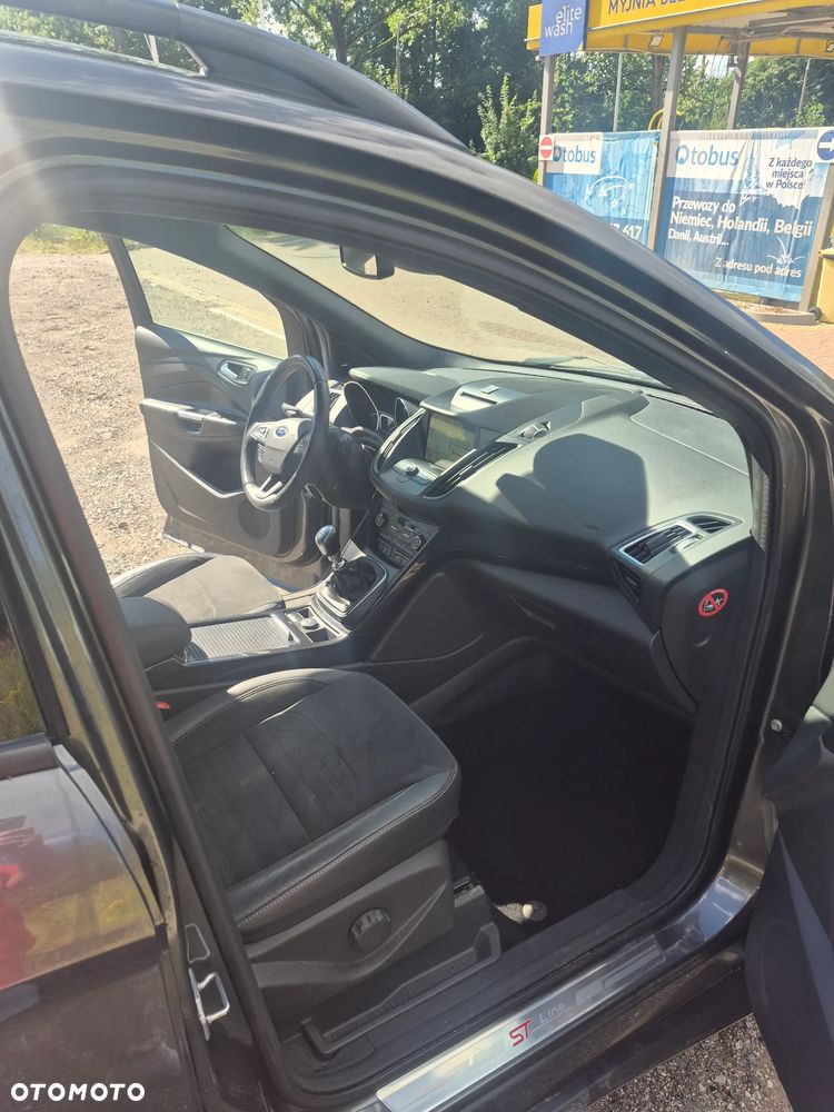 Ford Kuga - 8