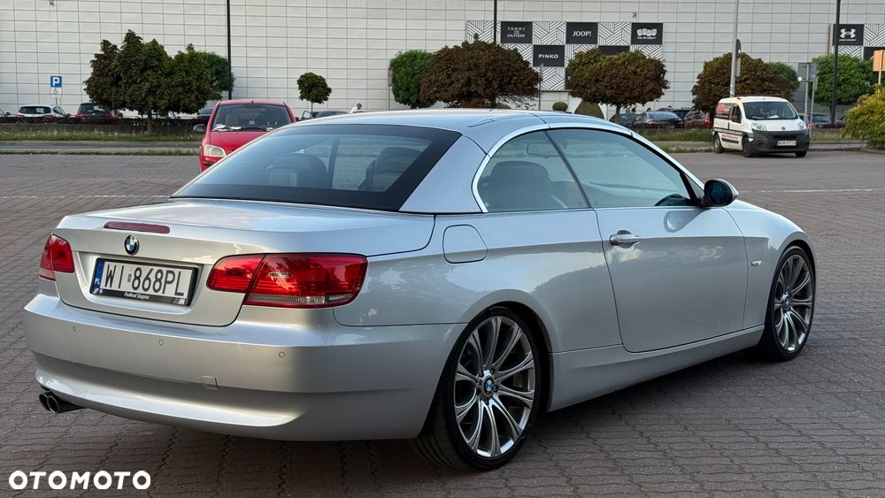 BMW Seria 3 325i Cabrio - 4