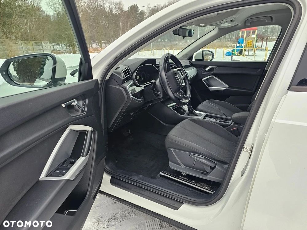 Audi Q3 35 TFSI S tronic - 17