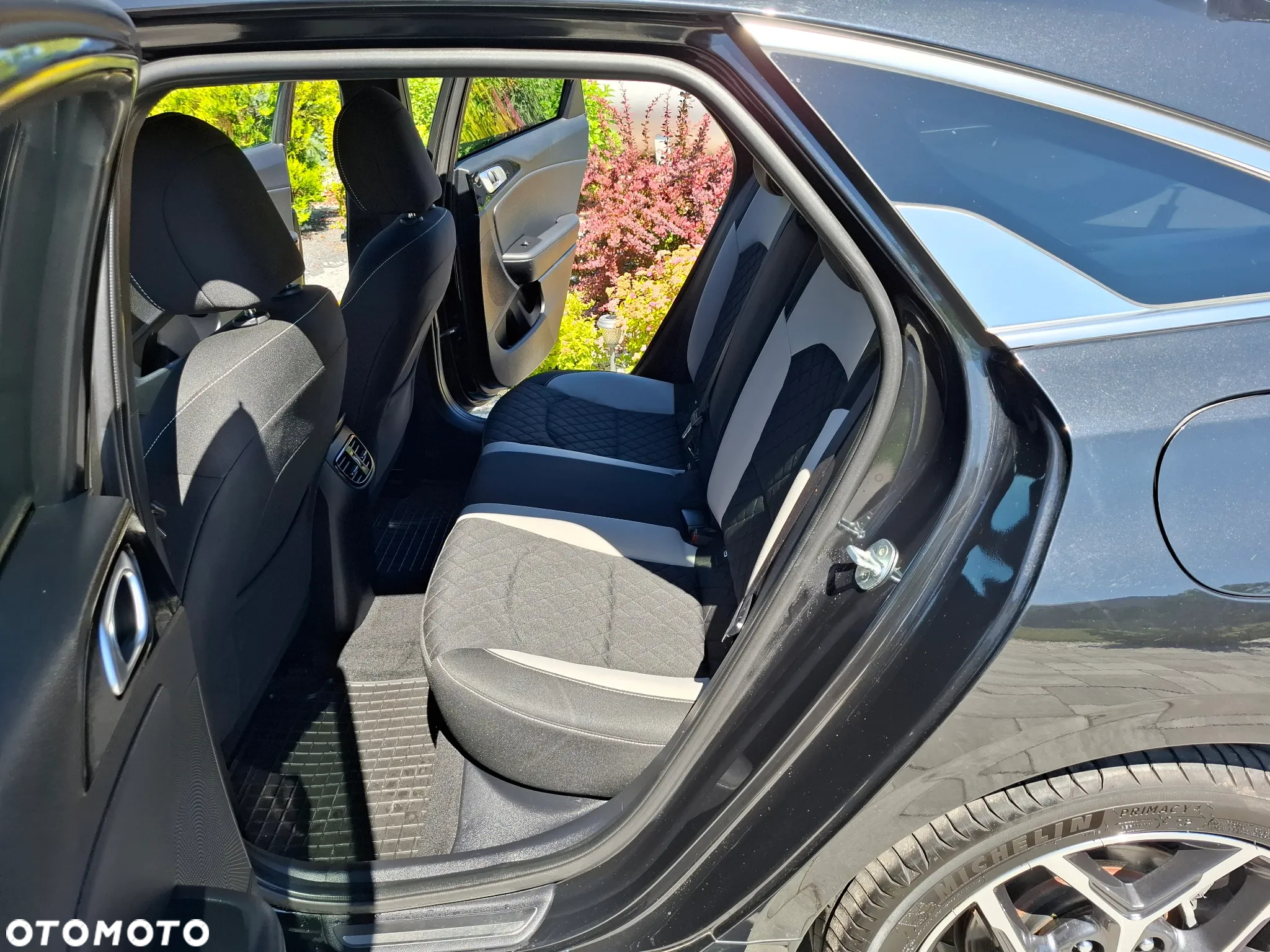 Kia ProCeed 1.5 T-GDI GT Line - 22