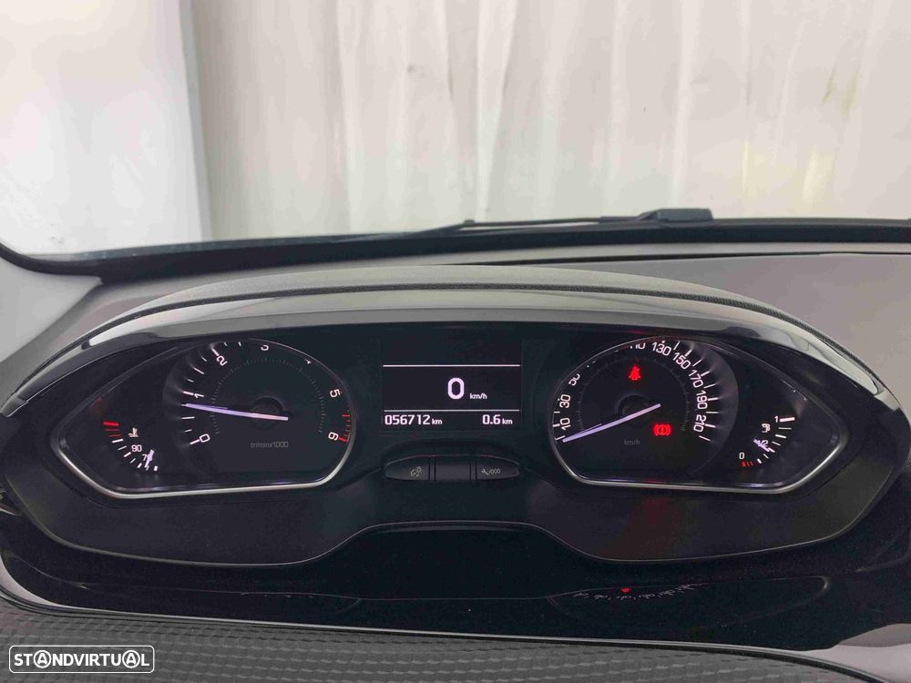 Peugeot 2008 1.6 BlueHDi Style - 8