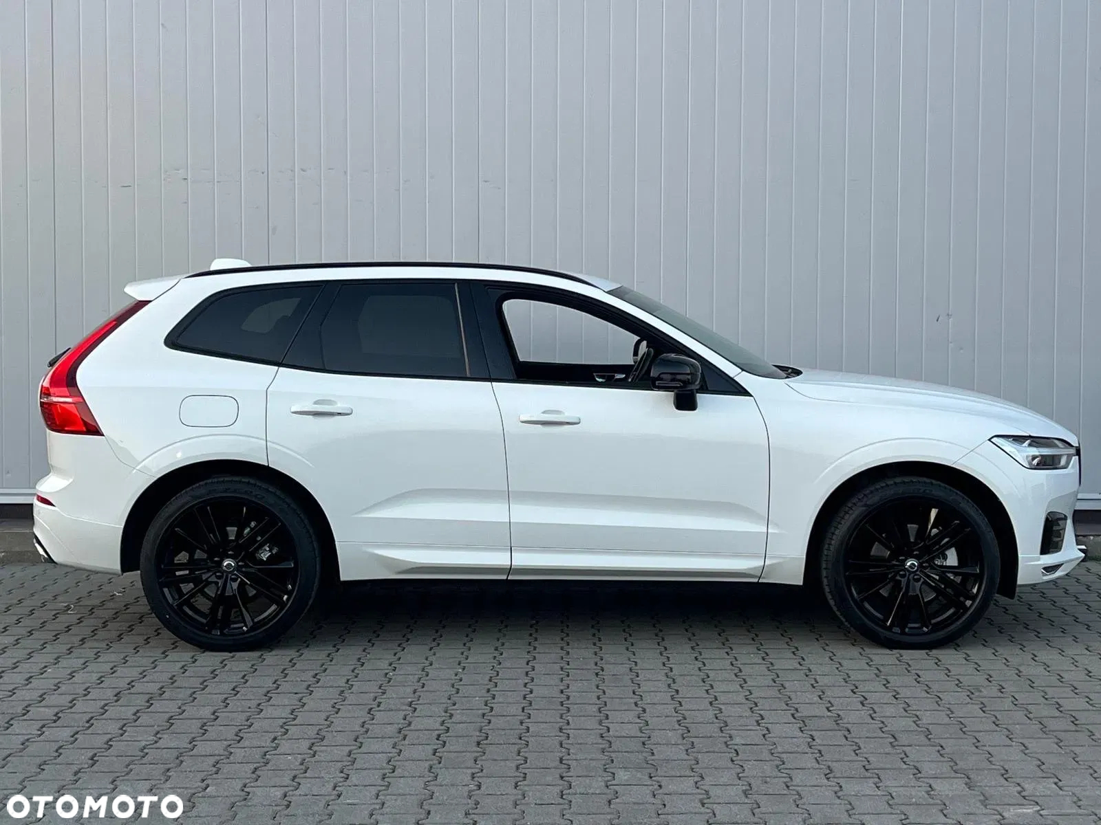 Volvo XC 60 T5 AWD R-Design - 5